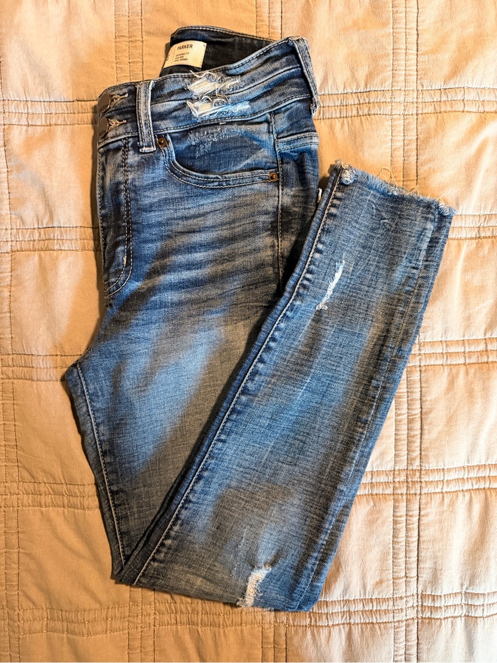 BKE Distressed Light Blue Women’s Jeggings